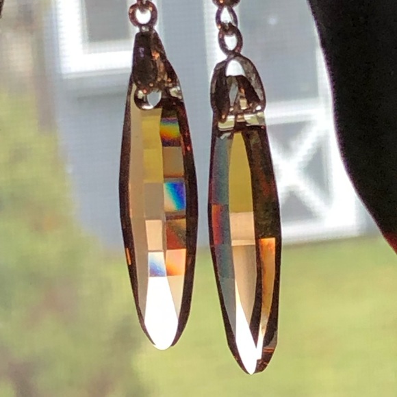 Stunning Swarovski Light Topaz Ellipse Earrings - Picture 3 of 8